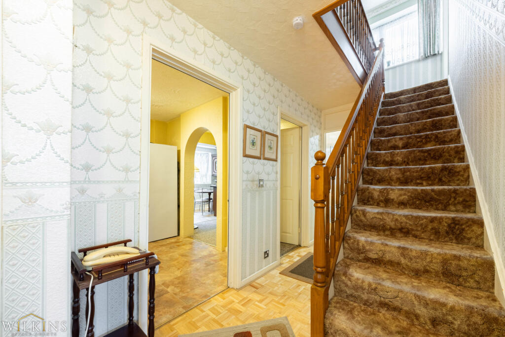 House in Tamworth, Staffordshire - More