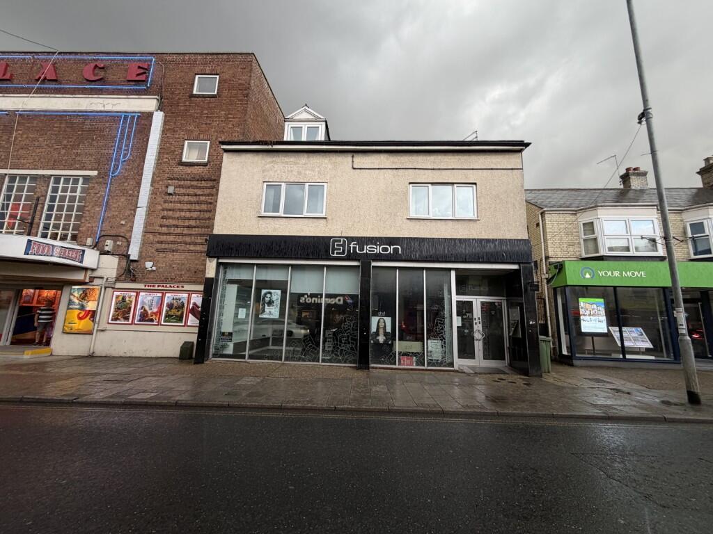 Main image of property: 165 High Street, Gorleston, Great Yarmouth, Norfolk NR31 6RG