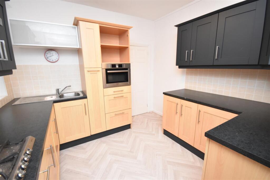 Apartment in Chester - View 4