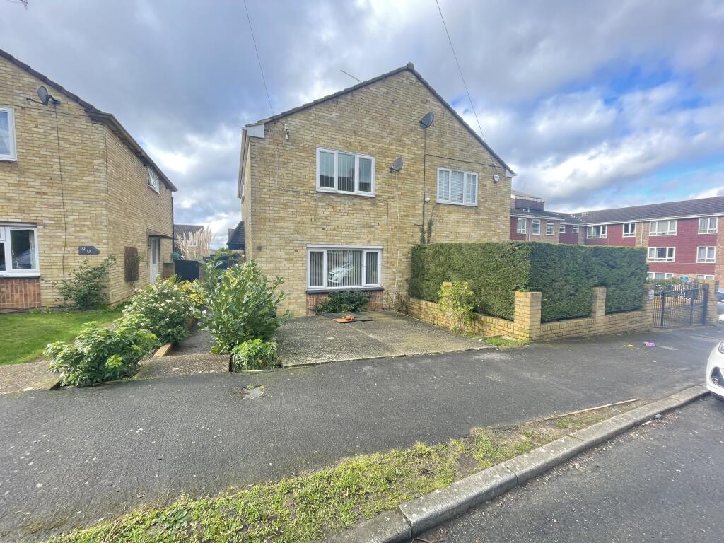 Main image of property: Long John, HEMEL HEMPSTEAD