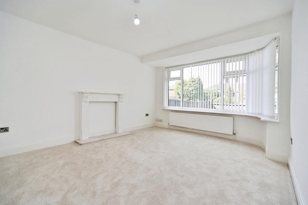 House in Pudsey, Hillfoot, Stanningley - View 5