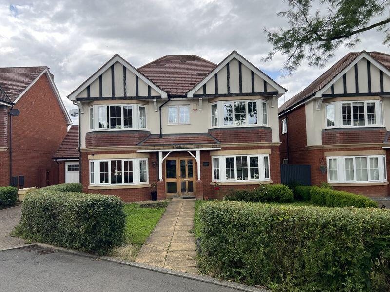 4-bed detached on Abbot Close, Kirby Muxloe, £699,000