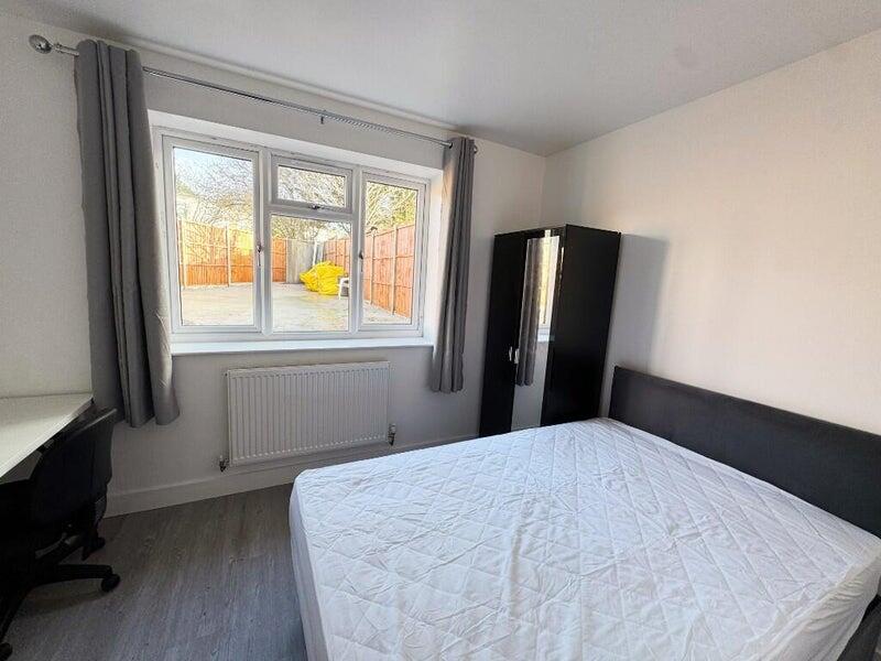 House in Bristol - View 2