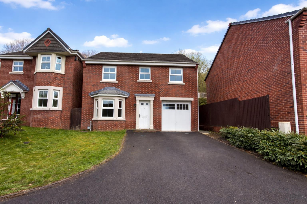 Main image of property: Glas Y Gors, Aberdare