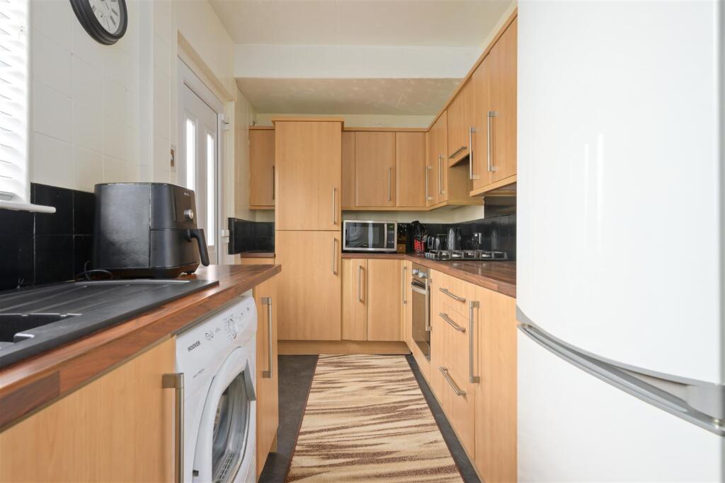 Haldane Place, Dundee - More