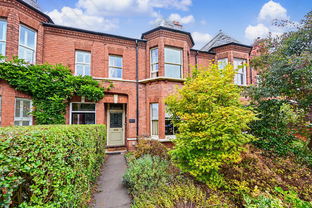 3-bed terraced on Clifton Road, Rugby, £449,950