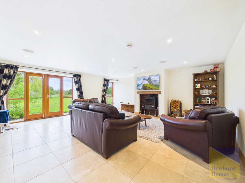 House in Preston - View 4