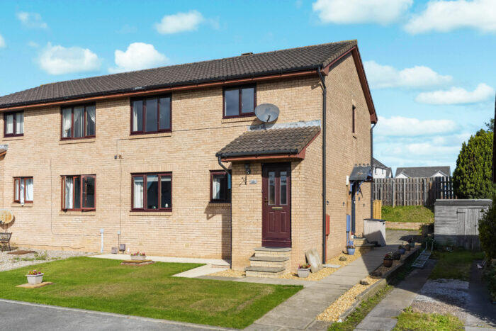 Main image of property: 16a Cantlie Place, Rosyth, Dunfermline, KY11 2HN