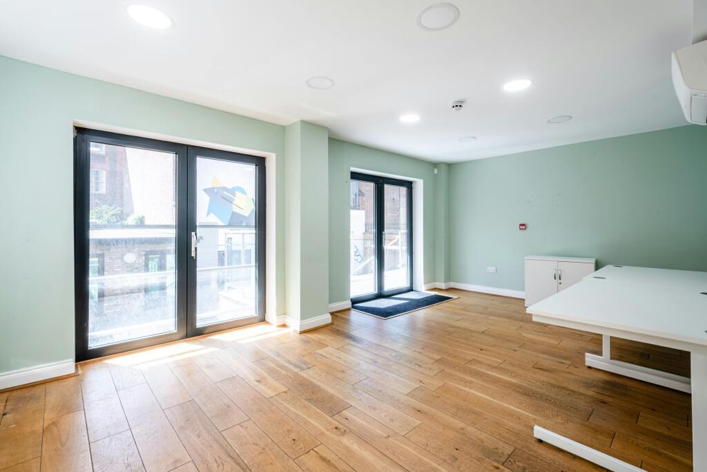 Hoxton St 128 - Low Res 28.jpg