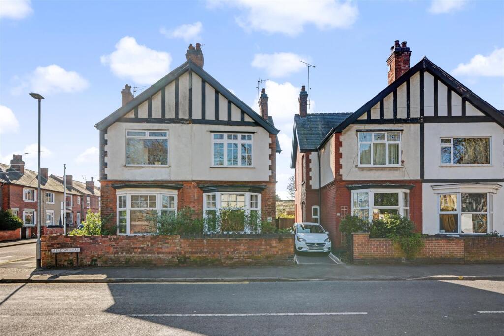 Main image of property: Meadow Road, Beeston, Nottingham