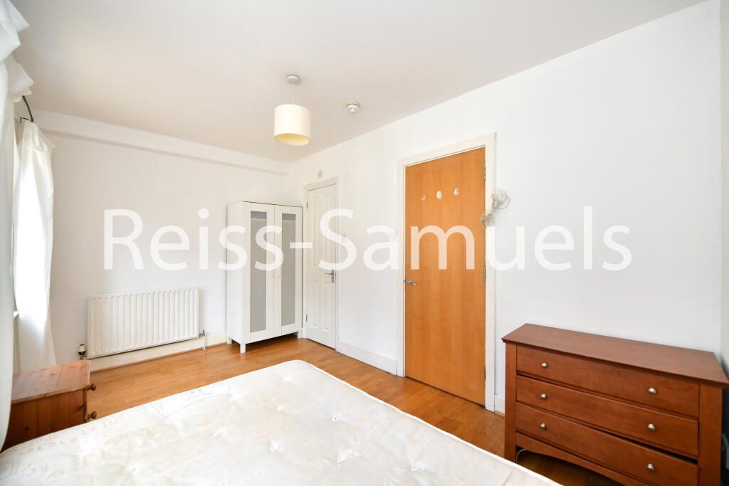 6 bedroom town house for rent