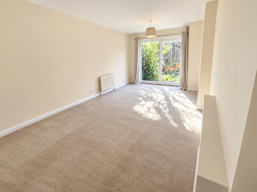 House in Kingston upon Thames - View 2