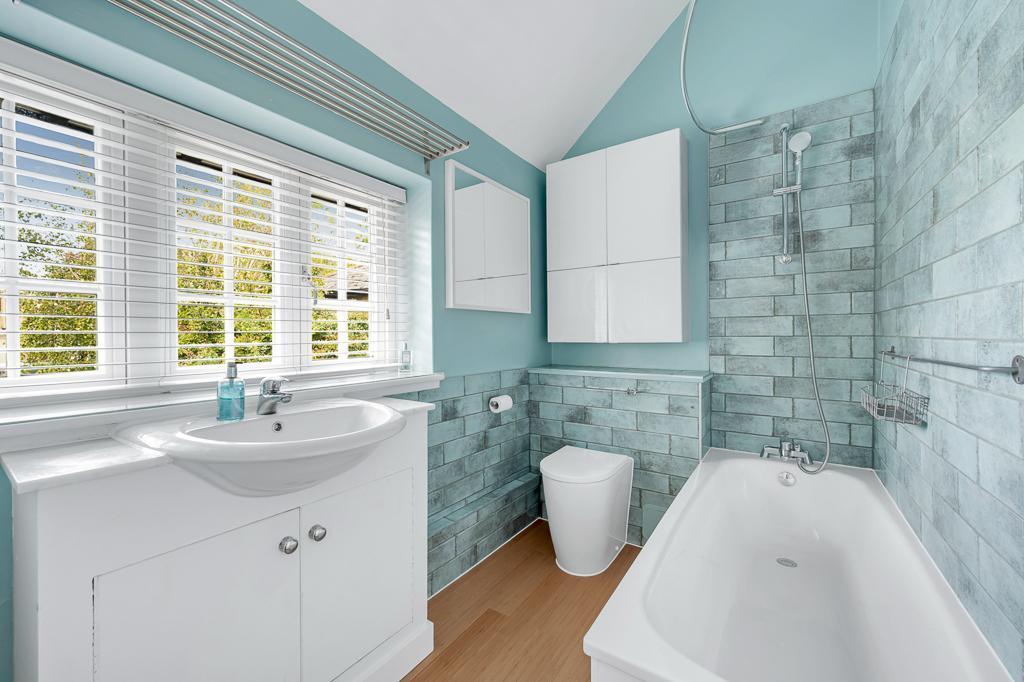 House in London - View 5