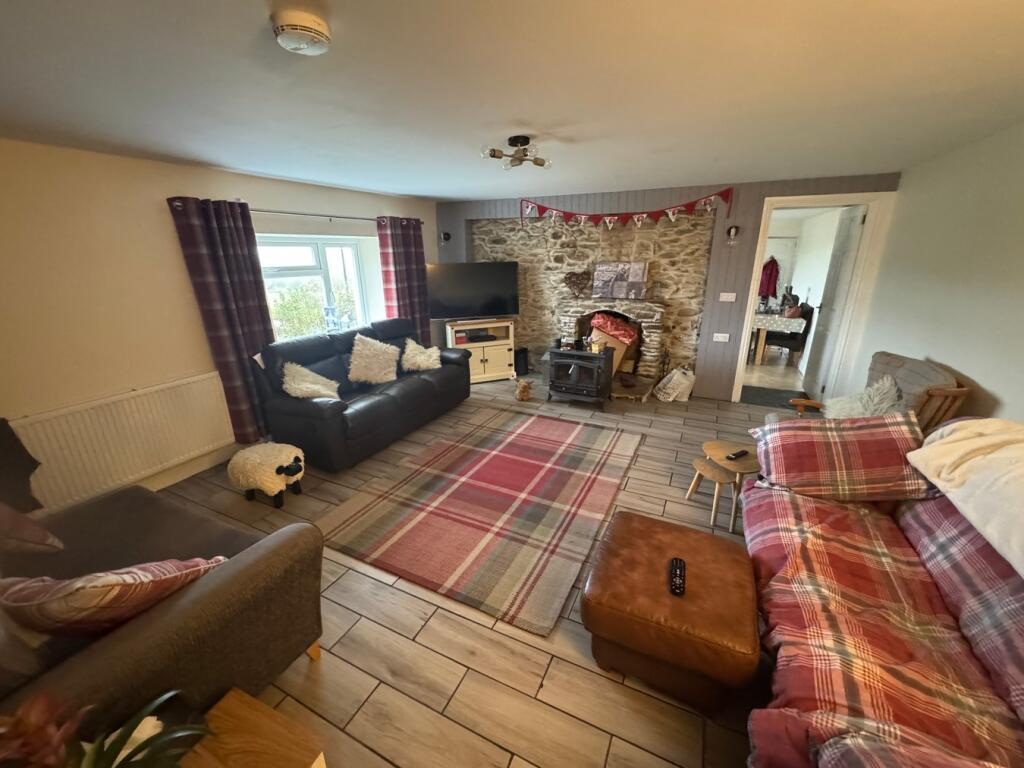 Tynreithyn, Tregaron, SY25 photo 3
