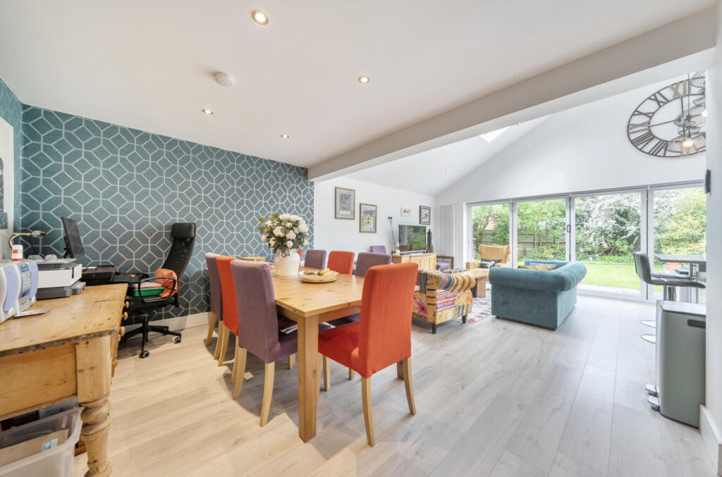 House in Chester, Mickle Trafford and District - View 3