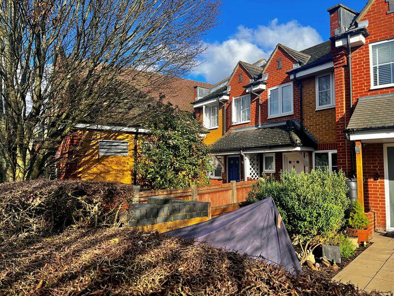 Main image of property: Costons Lane, Greenford