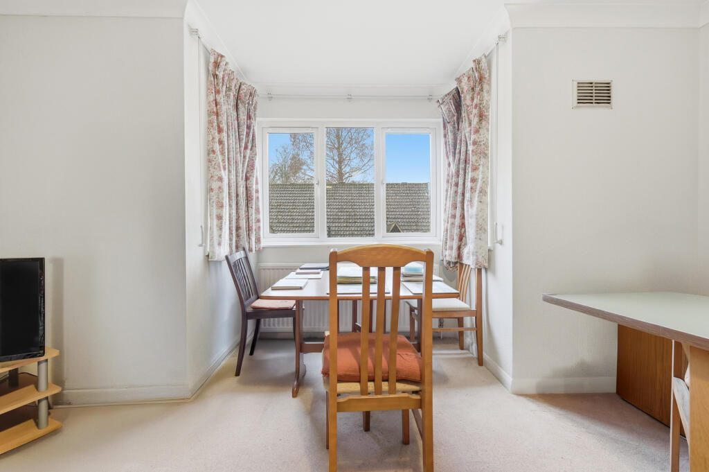 Additional image 6 of The Beeches, Park Street, St. Albans