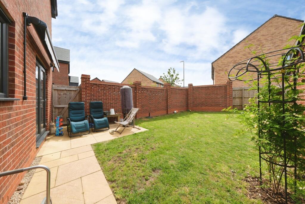 Hermitage Drive, Derby photo 3