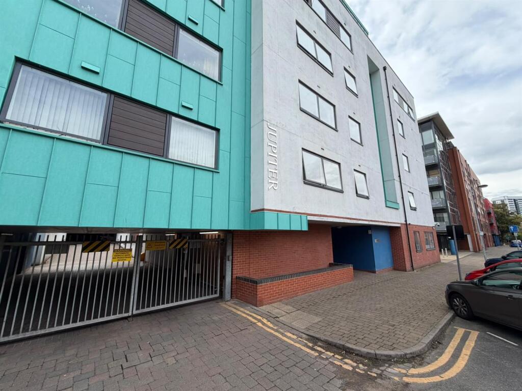Apartment in Birmingham, West Midlands