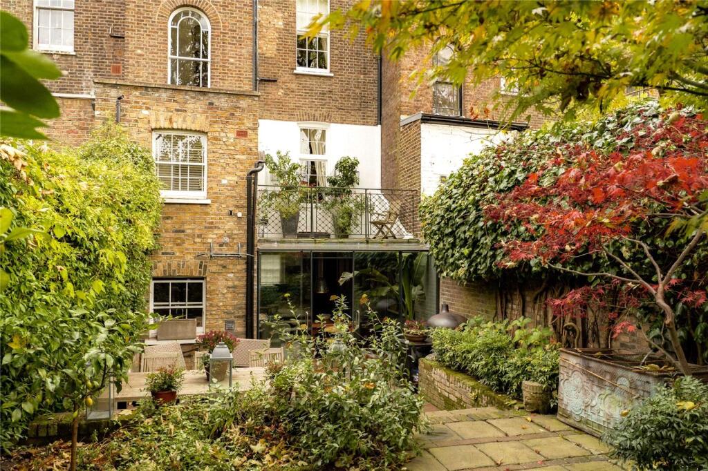House in London, Royal Borough of Kensington and Chelsea - View 5