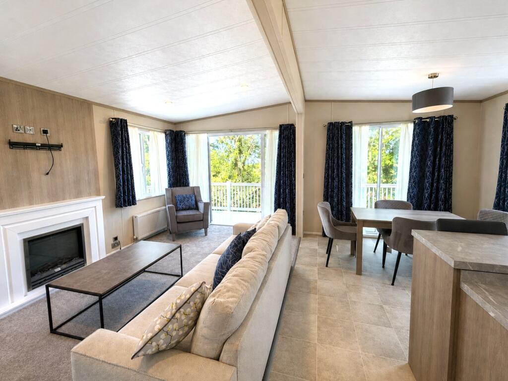 House in Tonbridge - View 3