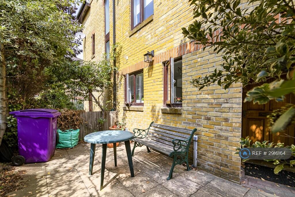 3 bedroom terraced house for rent