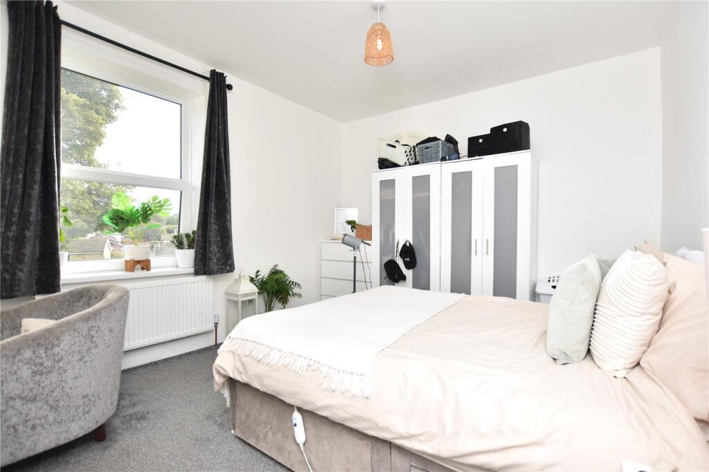 House in Kirklees, East Bierley - View 4