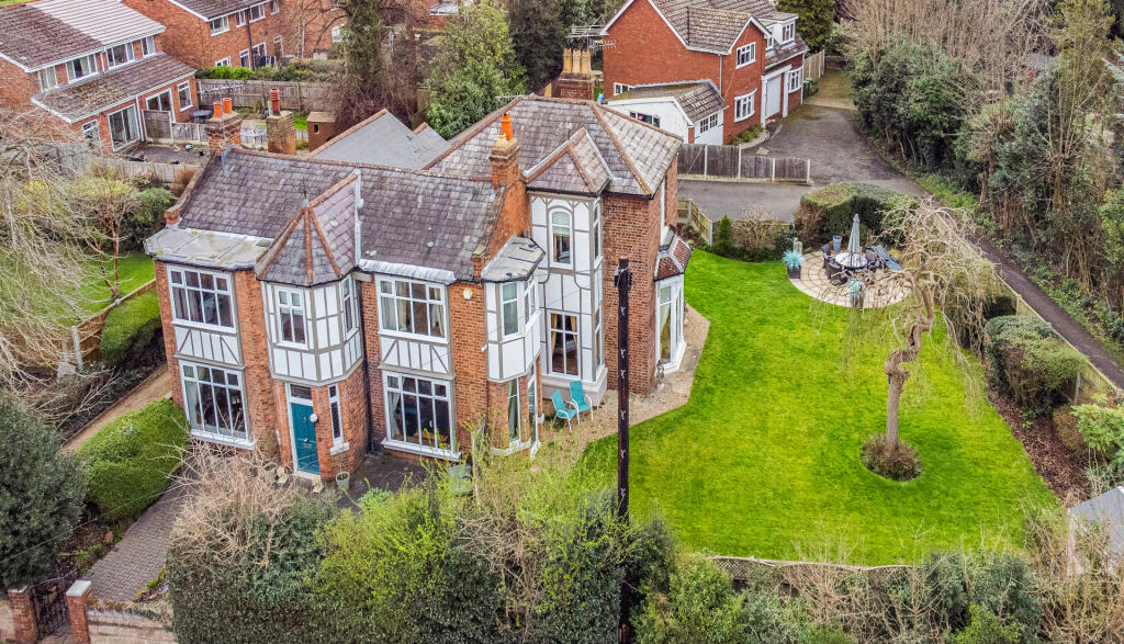 Main image of property: Franche Road, Kidderminster