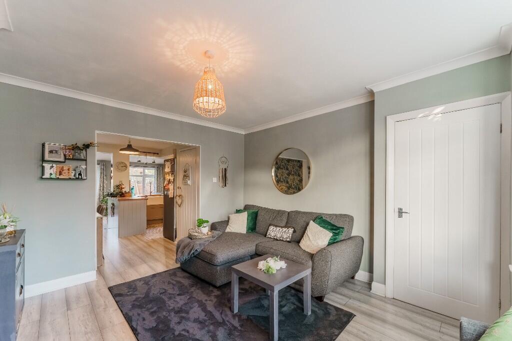 College Road, Castleford, West Yorkshire, WF10 photo 2