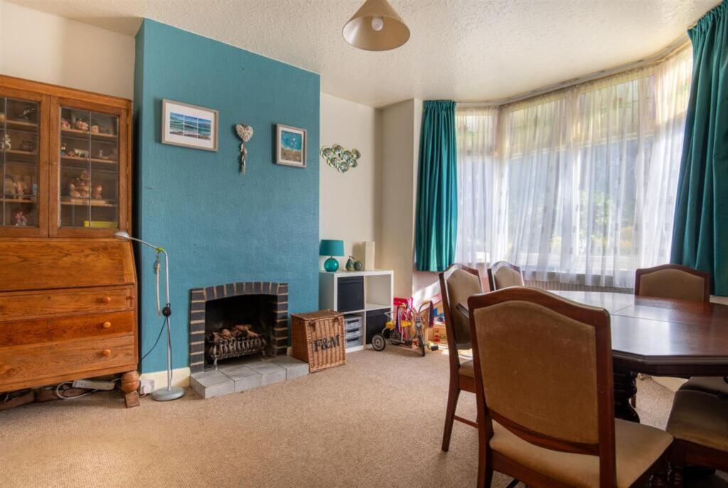 Eastfield Road, Wellingborough, NN8 photo 3