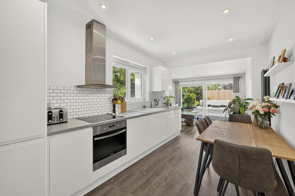 Apartment in London - View 5
