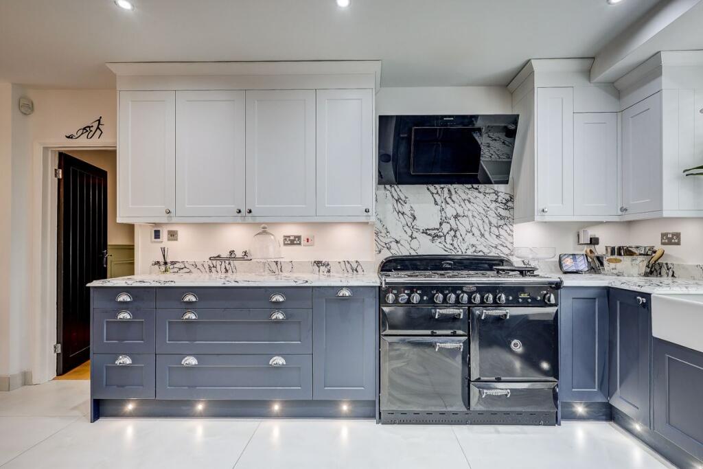 House in Epping Forest, Loughton - View 4