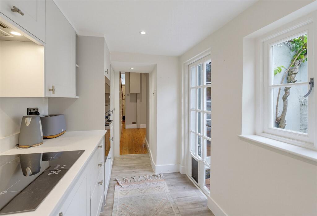 House in London, Hammersmith - More