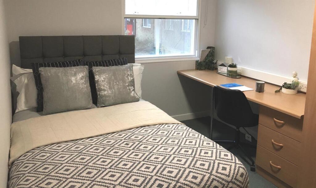 1 bedroom flat share for rent