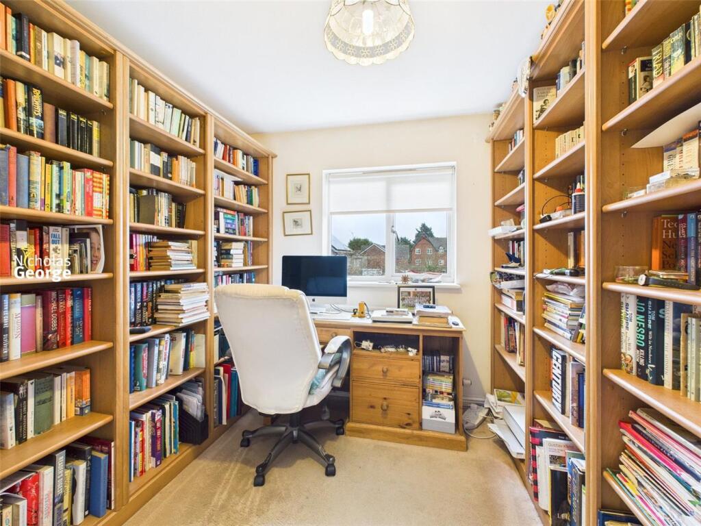 Additional image 22 of Foxes Meadow, Cotteridge, B30 1BQ