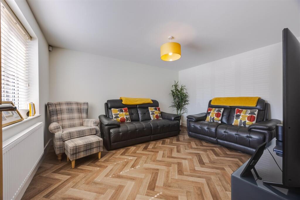 House in Winterton, North Lincolnshire - More