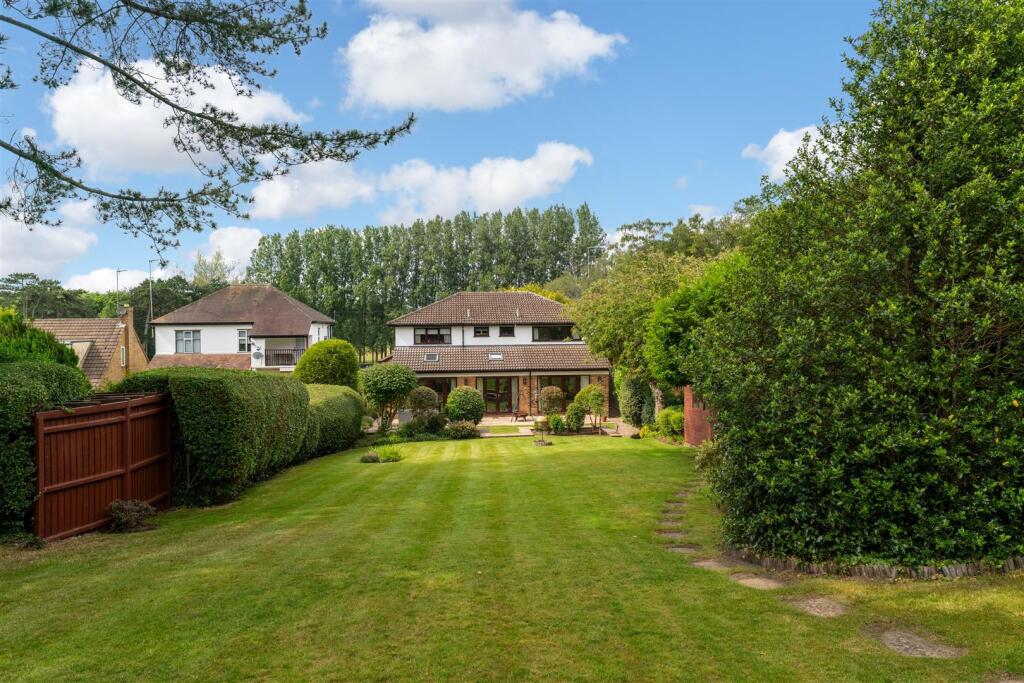Vyse Road, Boughton, Northampton – pohled 4