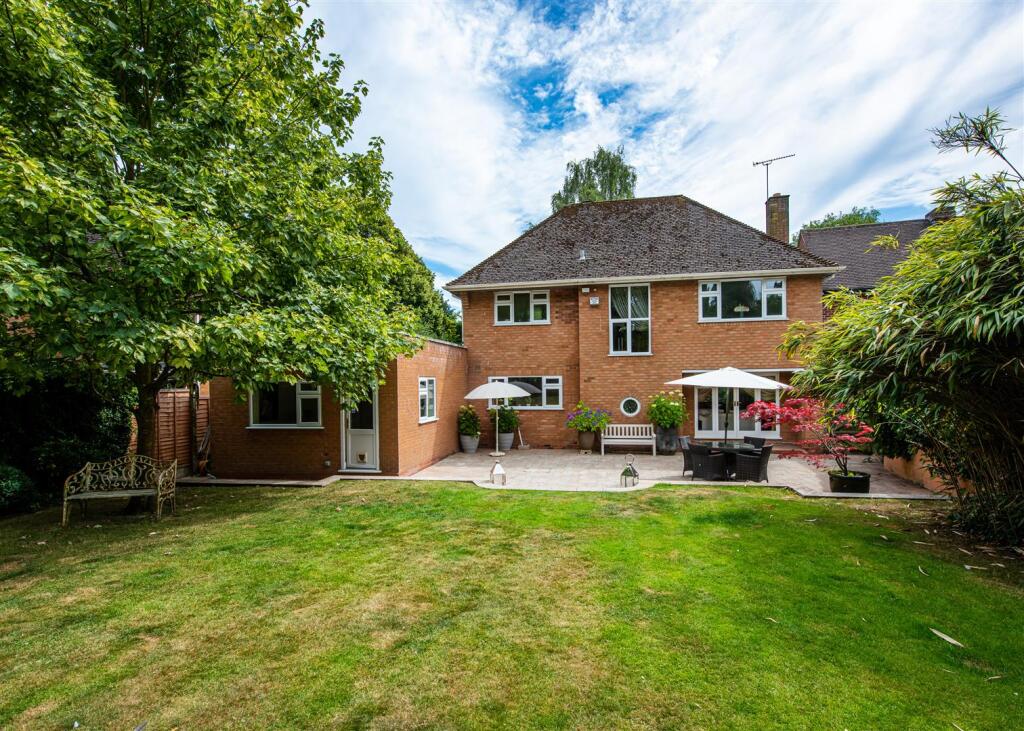 58 Perton Road, Wightwick, Wolverhampton, WV6 8DJ photo 2