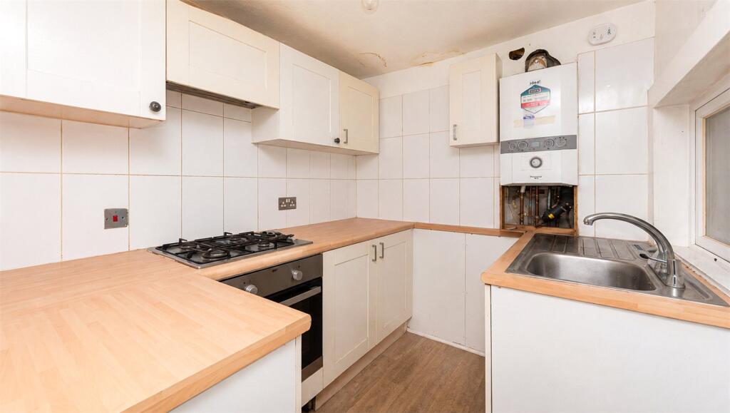 House in Guildford - View 3