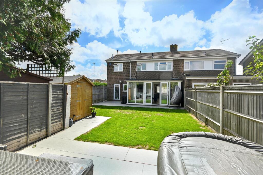 House in Brighton - View 4