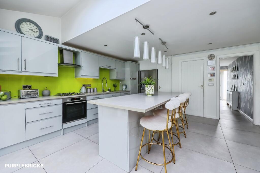 House in Nottingham, Rise Park - View 5