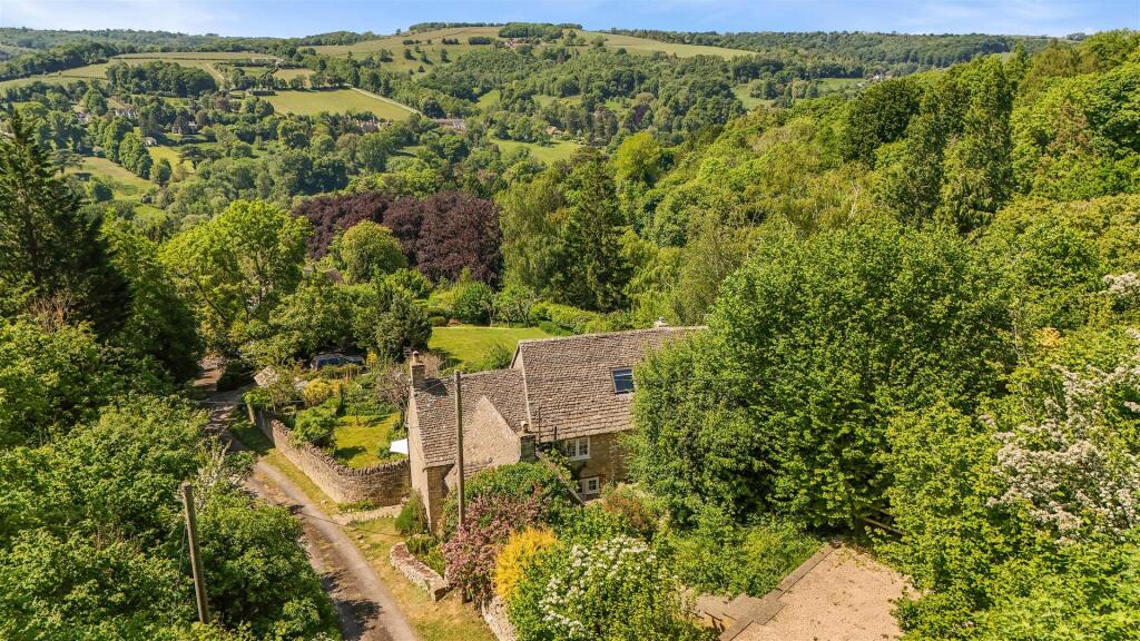 Gydynap Lane Theescombe, Amberley, Stroud photo 3