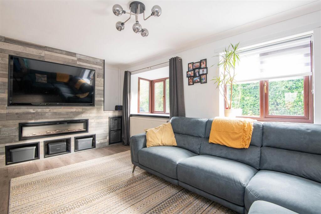 House in Chorley, Clayton-le-Woods - View 2