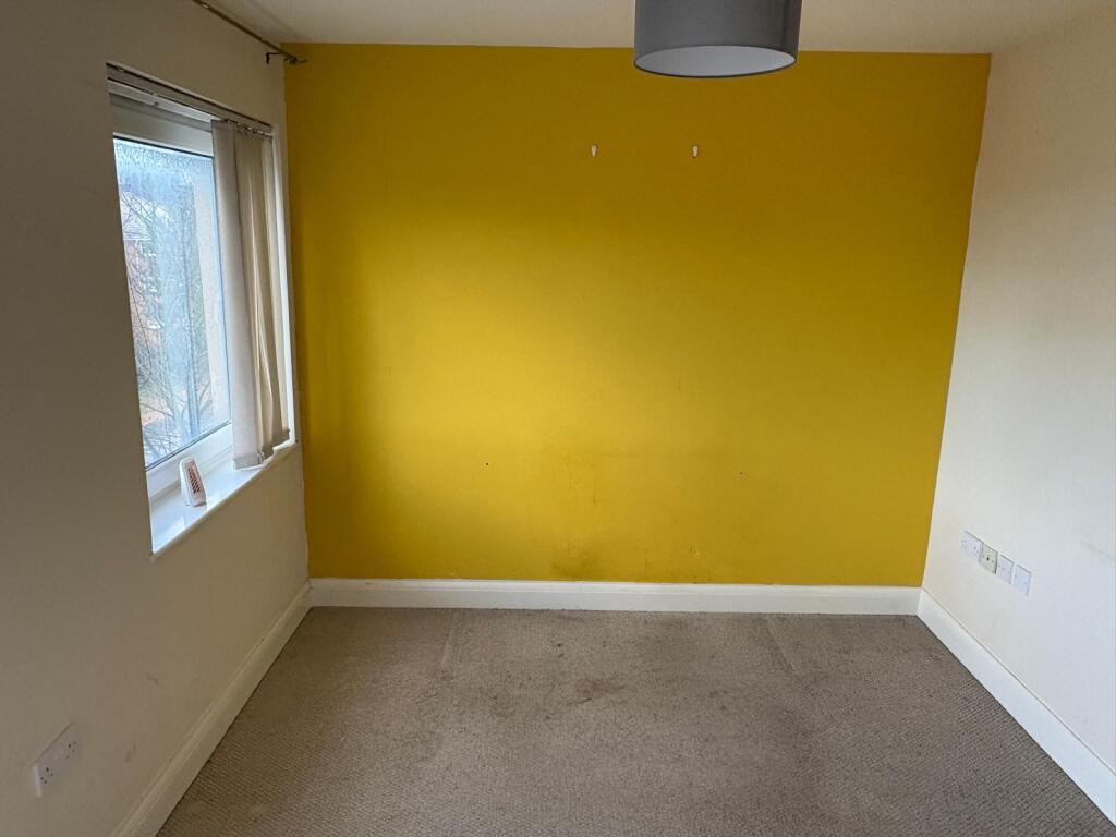 Apartment in Barry - View 5