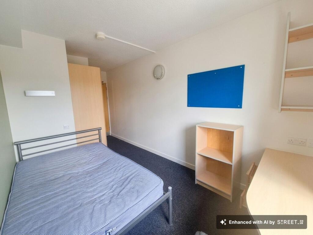 Apartment in Preston - View 5