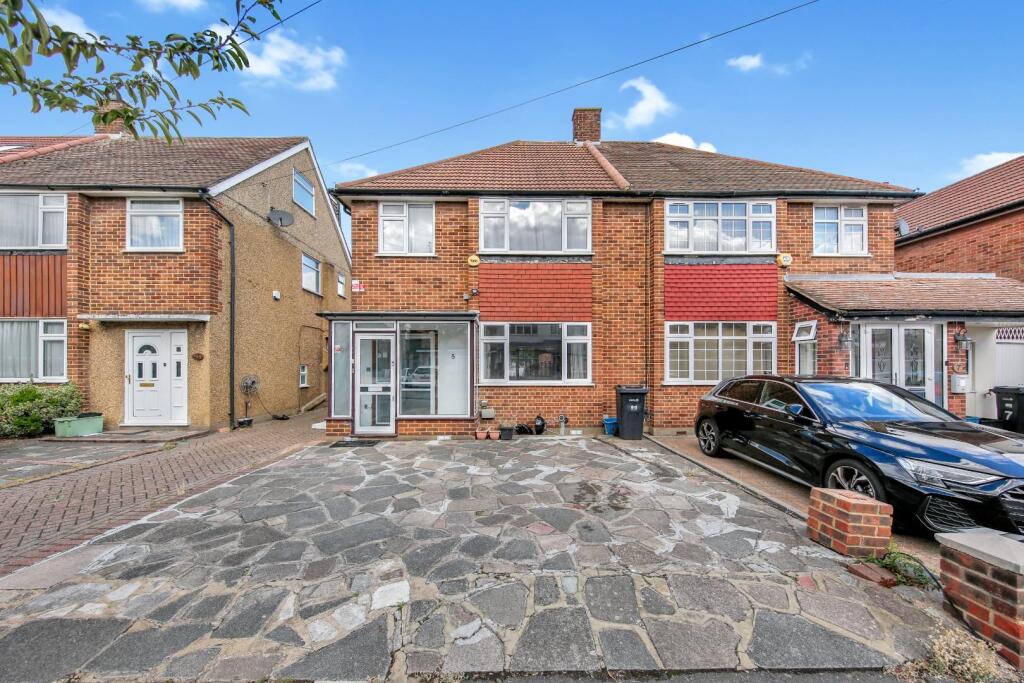 Main image of property: Tendring Way, Chadwell Heath, RM6