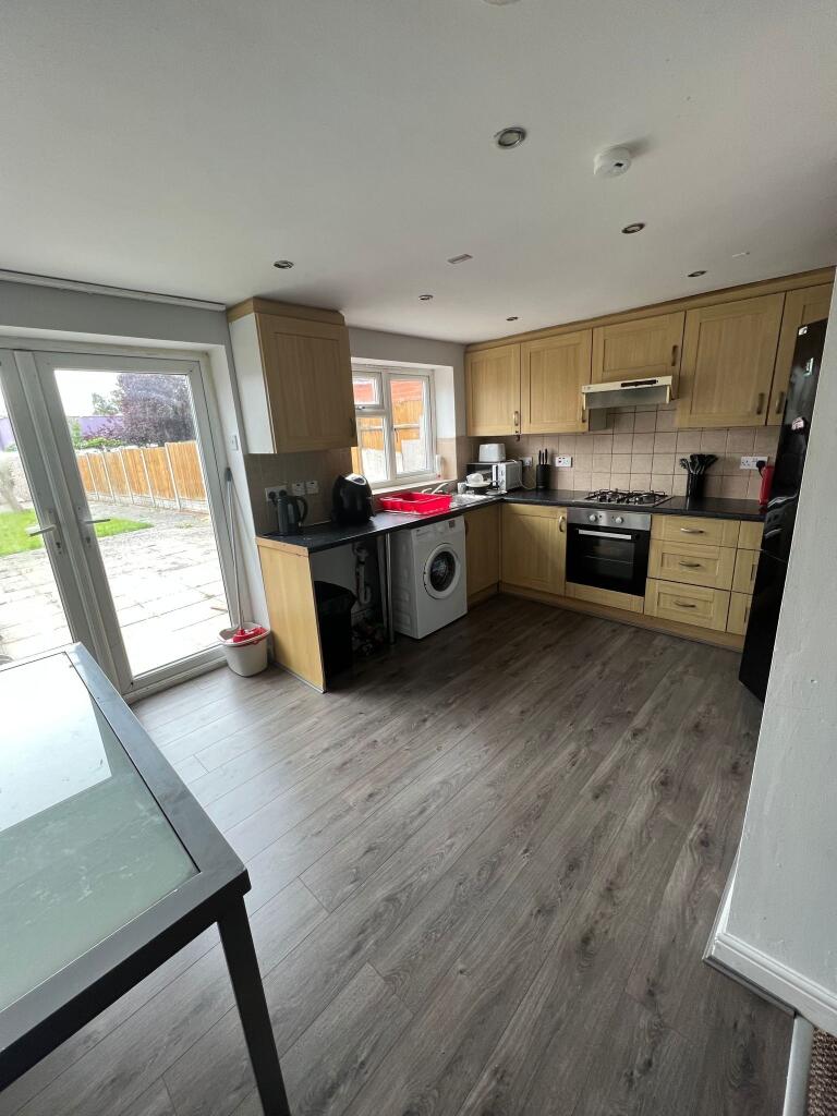 Additional image 4 of 3 Rooms Available In Capcroft Road, Billesley, Birmingham, B13 0JB