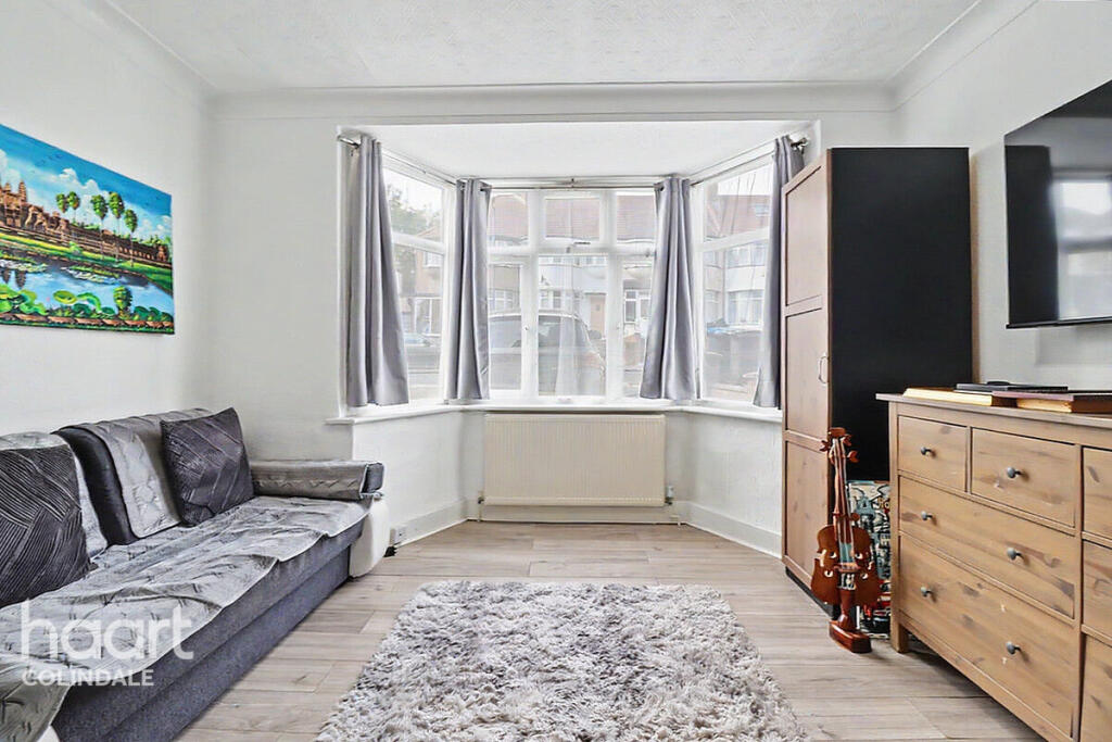 House in London - View 2