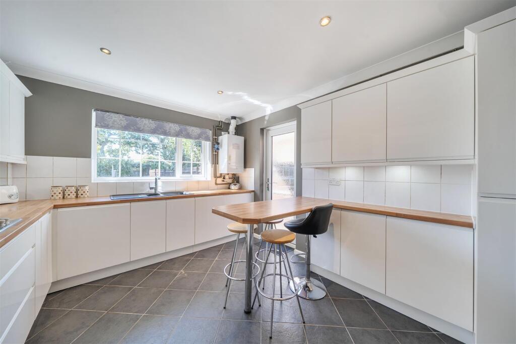 House in Portsmouth - View 5