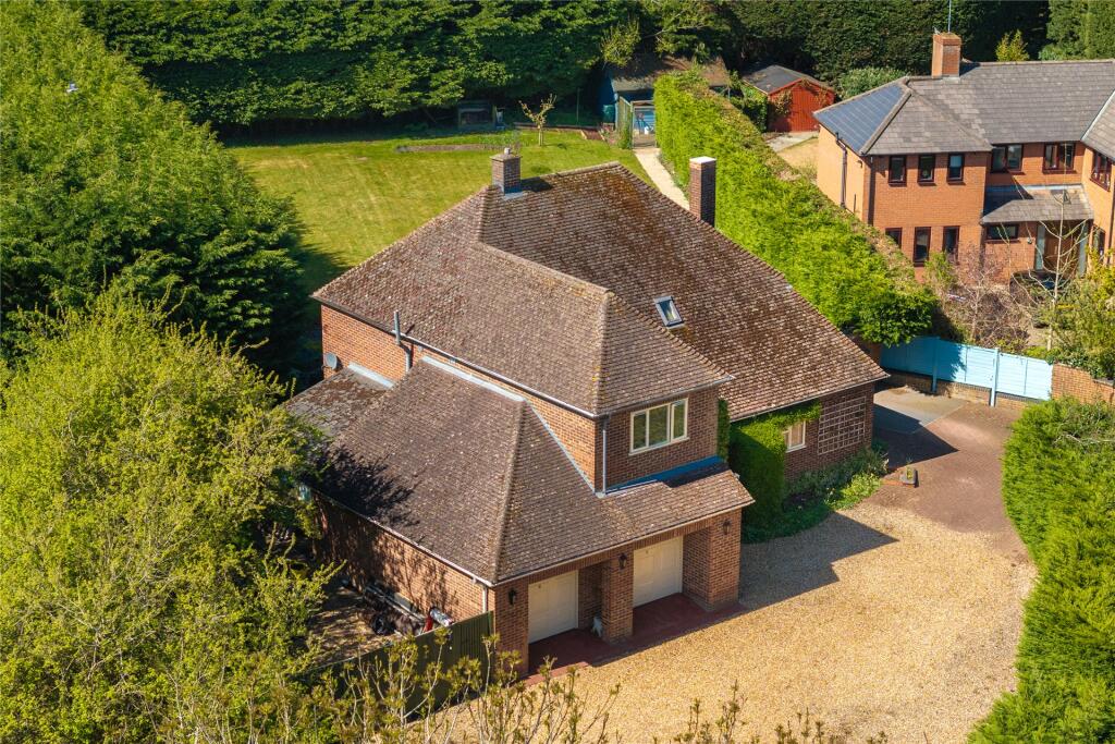 Main image of property: Linford Lane, Woolstone, Milton Keynes, Buckinghamshire, MK15